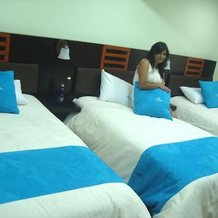 Hotel De Las Americas - أمباتو المظهر الخارجي الصورة